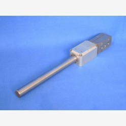 Precision shaft 20 mm w. clamp + traveler